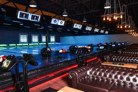810 bowling - Specialties: 810 Billiards & Bowling is a classic bowling alley with an upscale twist. In its expansive space, 810 offers its customers 20 bowling lanes, 7 billiard tables, 2 full service bars, a fun-to-play arcade, classic board games, mini golf and so much more!